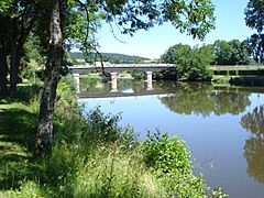 Vendenesse-sur-Arroux, pont sur l'Arroux