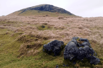 Windy Hill rock outcrops.png