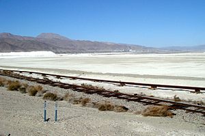 01-2007-Trona-CA-onSearlesLake.jpg