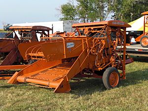 Allis-Chalmers Roto Baler 10