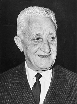 Arturo Umberto Illia 1965.jpg