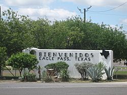 Bienvenidos, Eagle Pass, TX IMG 0442.JPG