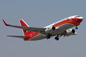 Boeing 737-7M2, TAAG Linhas Aereas de Angola JP5985531