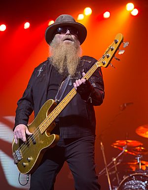 Dusty Hill of ZZ Top performing in San Antonio, Texas 2015.jpg