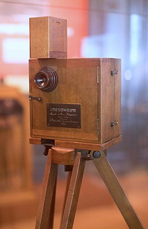 Institut Lumière - CINEMATOGRAPHE Camera