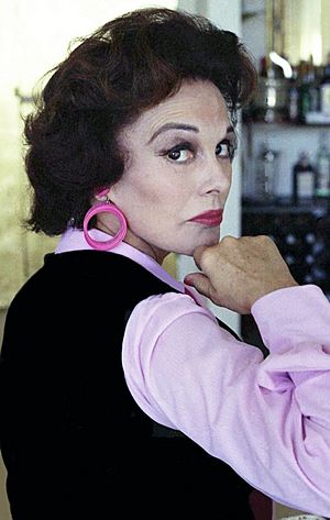 Patricia Medina by Allan Warren.jpg