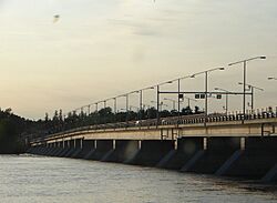 Champlain Bridge Ottawa-Aylmer.JPG