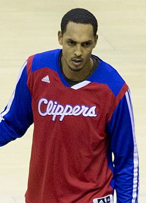 Ryan Hollins Clippers.jpg