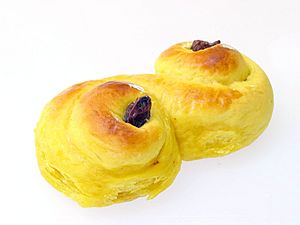 Saffron bun 20051213 001