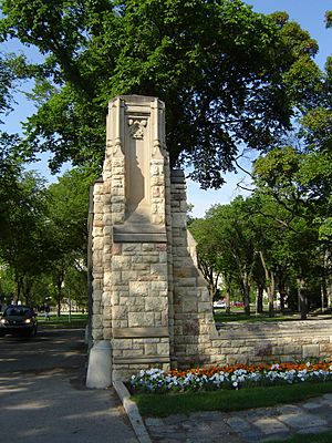 UofSMemorialGates-2