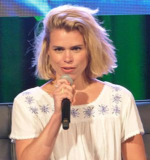 Billie Piper OZ Comic-Con 2015 (cropped)