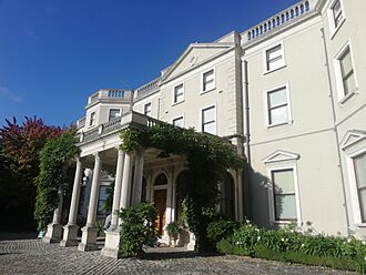 Farmleigh House facade.jpg