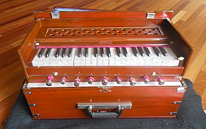 Harmonium 20151009 (23914086965)