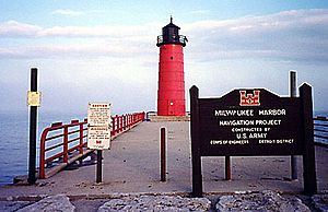 MilwaukeePierhead.jpg