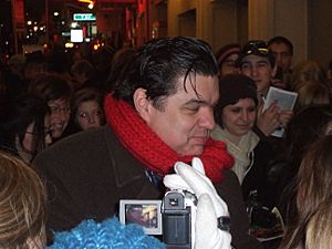 Oliver Platt-21feb09