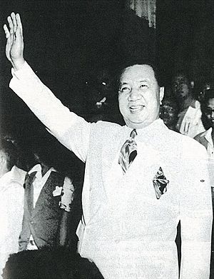 Quirino-waving