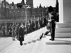 WLMK laying wreath