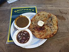 Amritsari Kulcha served with chhole