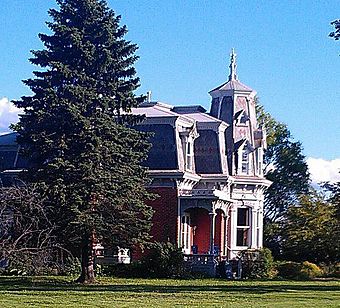 Burtis Home 1890s.jpg