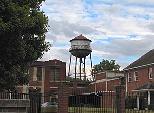 Clinton-water-tower-tn1