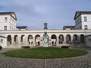 Garches - Hôpital Raymond Poincaré