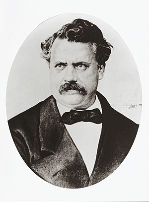 Portrait-Louis-Vuitton.jpg