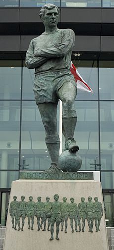 Bobby Moore statue