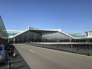 Canberra International Airport 01