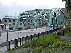 Chaudiere Bridge 2013.jpg