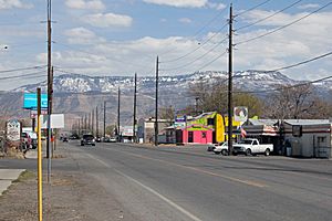 F Road (U.S. Route 6) in Clifton looking toward Grand Mesa