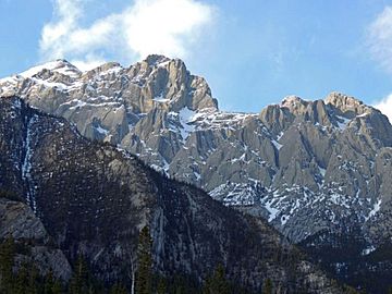 Abraham Mountain, Alberta.jpg