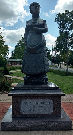 Julia DGrantStatue