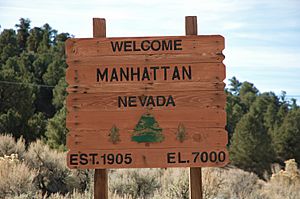 Sign at the east entrance to Manhattan