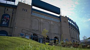 OutsideOfKansasStadium