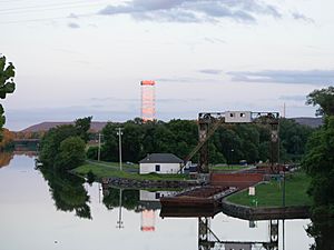 Utica Harbor Lock Overlook