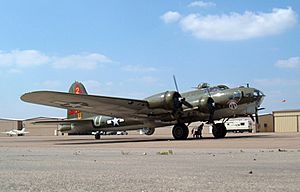 B17-Thunderbird-runup WL