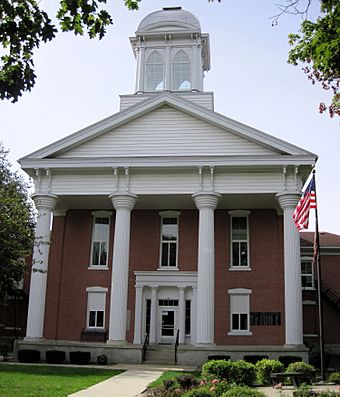 CourthouseMitchellCountyIowa.jpg