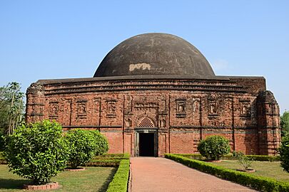 Eklakhi Mausoleum at Pandua in Malda district 02