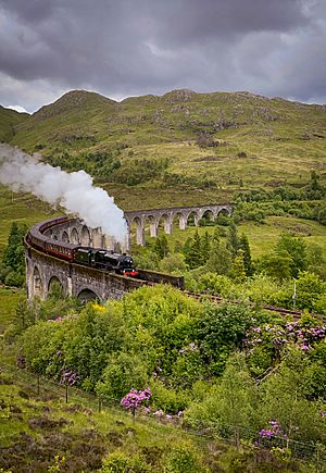 Glenfinnan Viaduct - 2022.jpg