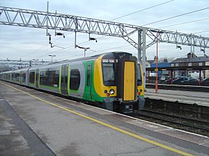 London Midland class 350 - 2007-11-16.jpg