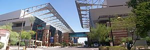 Phoenix Convention Center - South on 3rd St - 2009-07-06.jpg