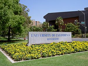 UCR University Ave entrance