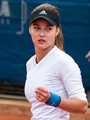 Anna Kalinskaya (46999910534) (cropped)