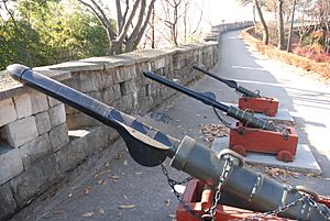 Chongtongs-Jinju Castle