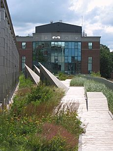 ESF-Gateway-Green-Roof-2014