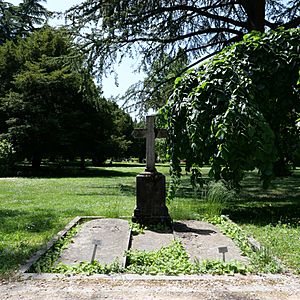 FamilyGraveDeLaRive-CimetiereDesRoisGeneva RomanDeckert17052022