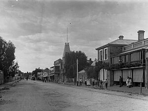 Main street of Clare(GN10594)