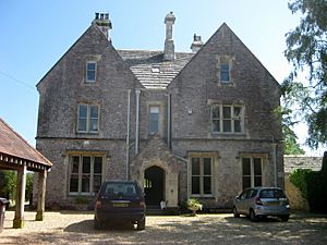 2014-06-10-Bucknowle House