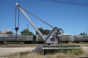 Crane SW of Millchester Road (2006)