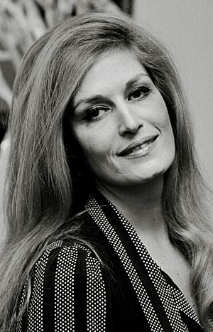 Dalida 1974.jpg